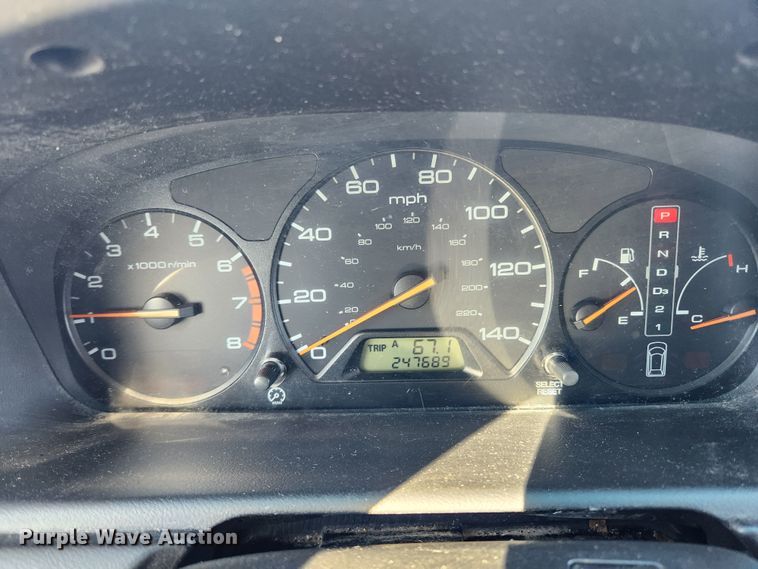 image for item KT9384 2004 Honda Odyssey  van