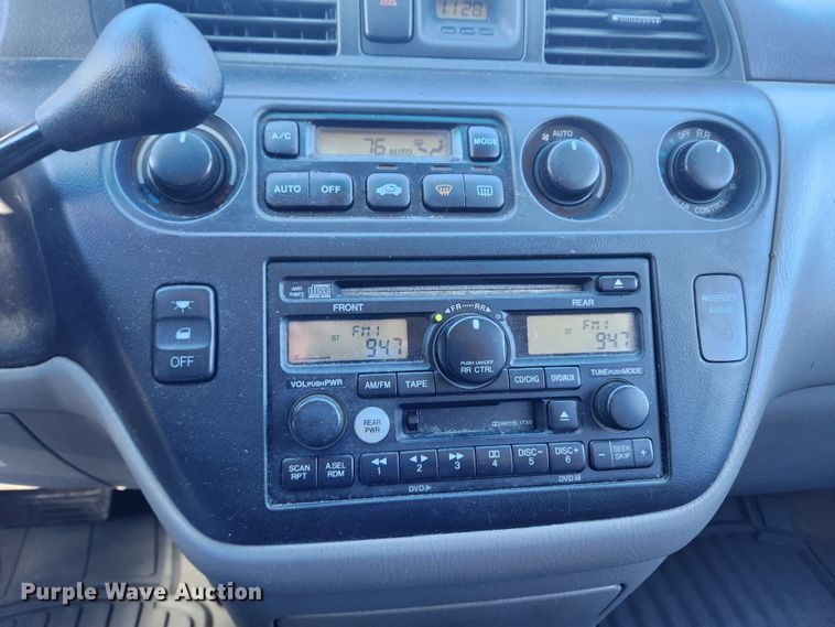 image for item KT9384 2004 Honda Odyssey  van