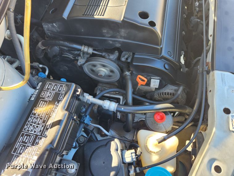 image for item KT9384 2004 Honda Odyssey  van