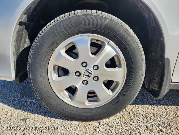 image for item KT9384 2004 Honda Odyssey  van