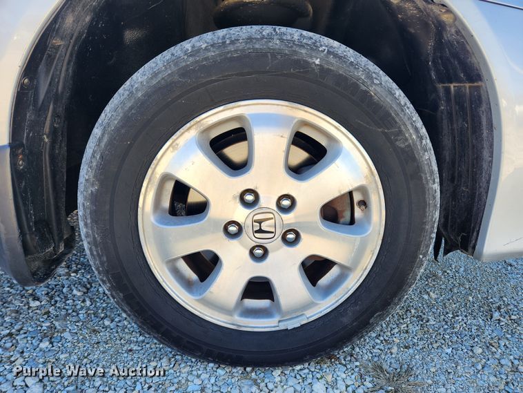 image for item KT9384 2004 Honda Odyssey  van