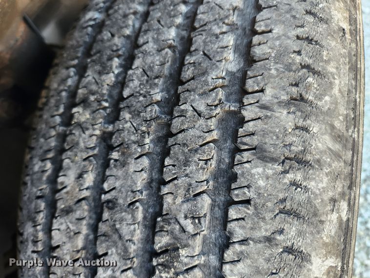 image for item KT9384 2004 Honda Odyssey  van