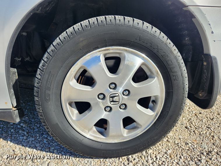 image for item KT9384 2004 Honda Odyssey  van