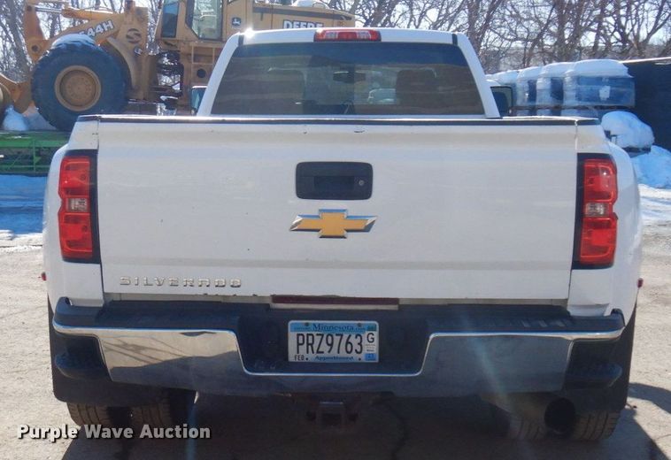 image for item KU9746 2016 Chevrolet Silverado 3500HD  Crew Cab pickup truck