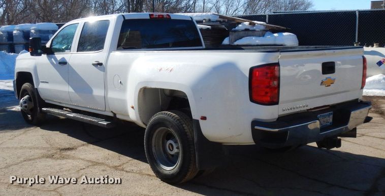 image for item KU9746 2016 Chevrolet Silverado 3500HD  Crew Cab pickup truck
