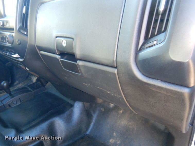 image for item KU9746 2016 Chevrolet Silverado 3500HD  Crew Cab pickup truck