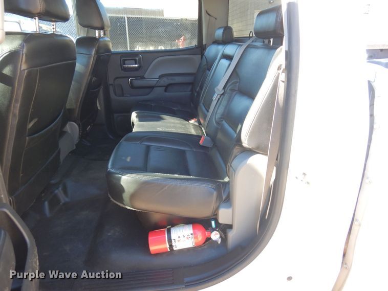 image for item KU9746 2016 Chevrolet Silverado 3500HD  Crew Cab pickup truck