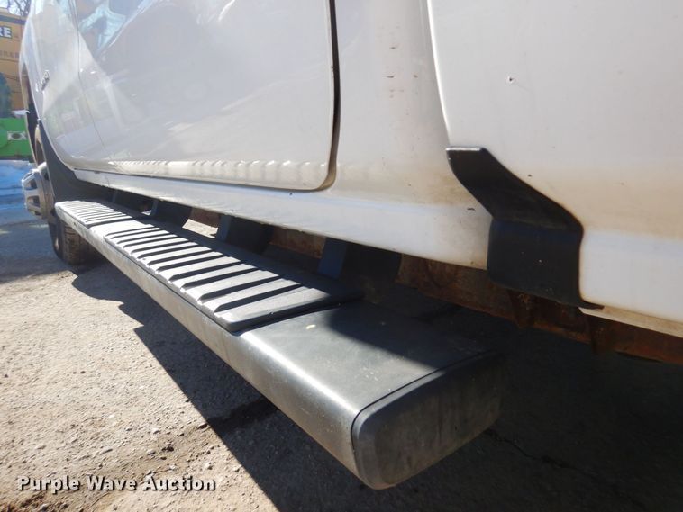 image for item KU9746 2016 Chevrolet Silverado 3500HD  Crew Cab pickup truck