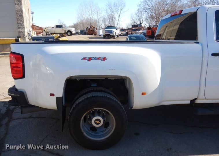 image for item KU9746 2016 Chevrolet Silverado 3500HD  Crew Cab pickup truck