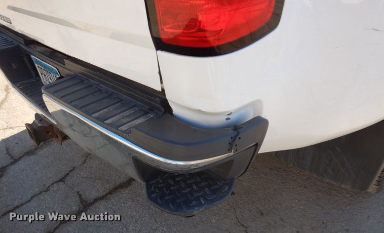 image for item KU9746 2016 Chevrolet Silverado 3500HD  Crew Cab pickup truck