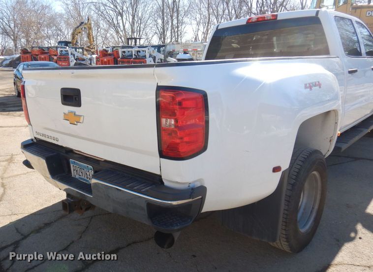 image for item KU9746 2016 Chevrolet Silverado 3500HD  Crew Cab pickup truck