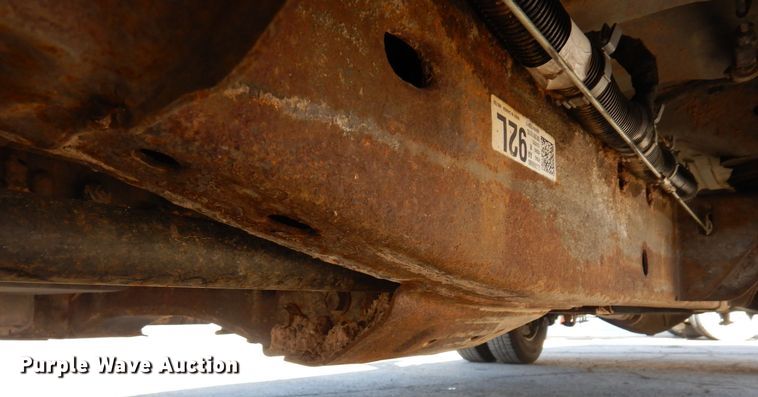 image for item KU9746 2016 Chevrolet Silverado 3500HD  Crew Cab pickup truck