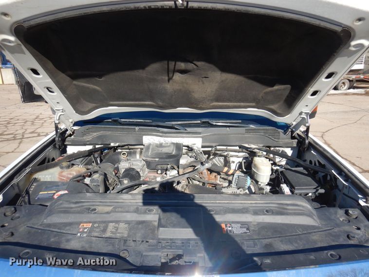 image for item KU9746 2016 Chevrolet Silverado 3500HD  Crew Cab pickup truck