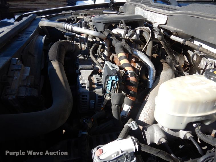 image for item KU9746 2016 Chevrolet Silverado 3500HD  Crew Cab pickup truck