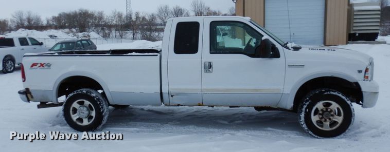 image for item KU9773 2005 Ford F250 Super Duty  SuperCab pickup truck