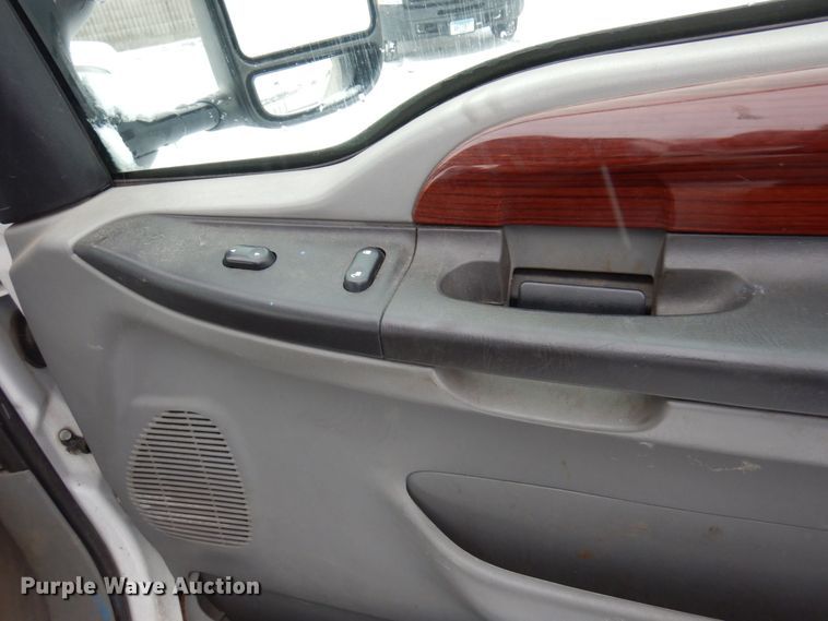 image for item KU9773 2005 Ford F250 Super Duty  SuperCab pickup truck