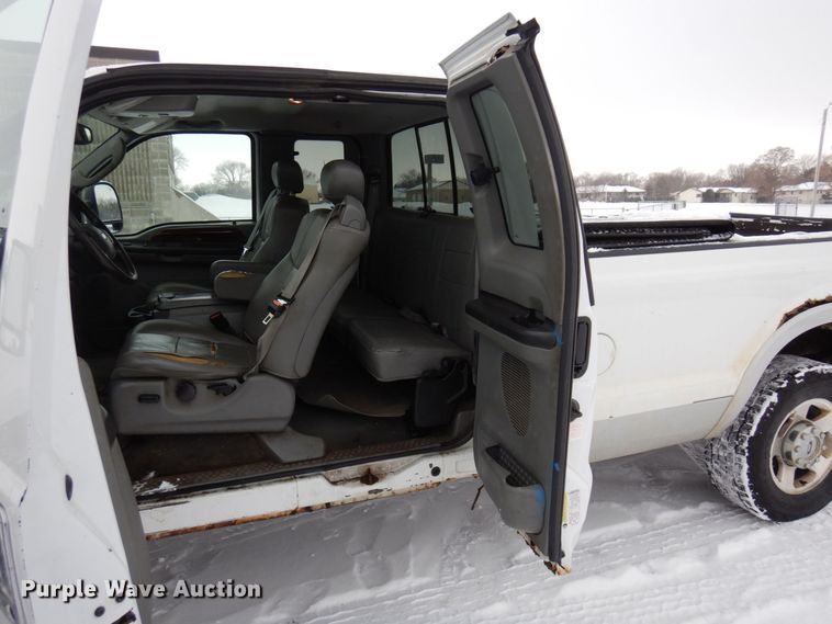 image for item KU9773 2005 Ford F250 Super Duty  SuperCab pickup truck