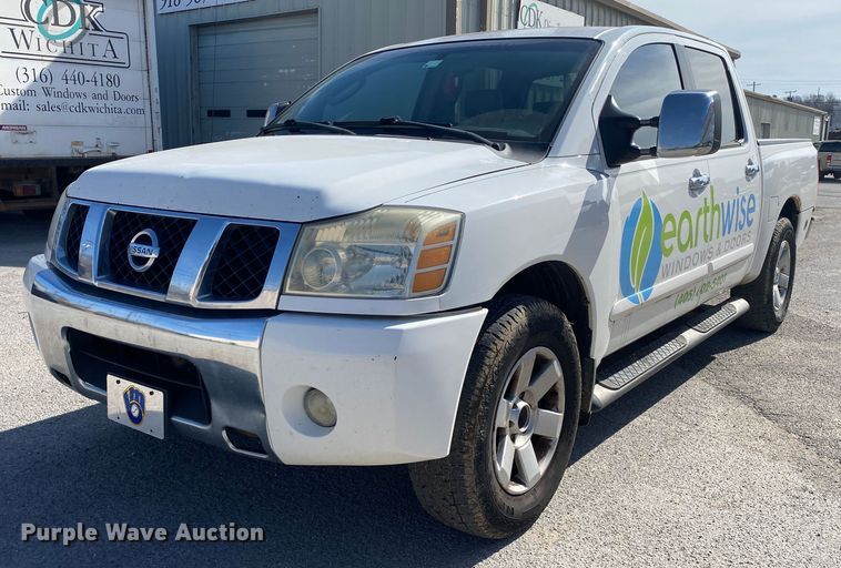 image for item KV9727 2005 Nissan Titan  Crew Cab pickup truck