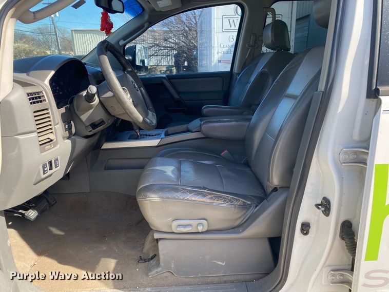 image for item KV9727 2005 Nissan Titan  Crew Cab pickup truck