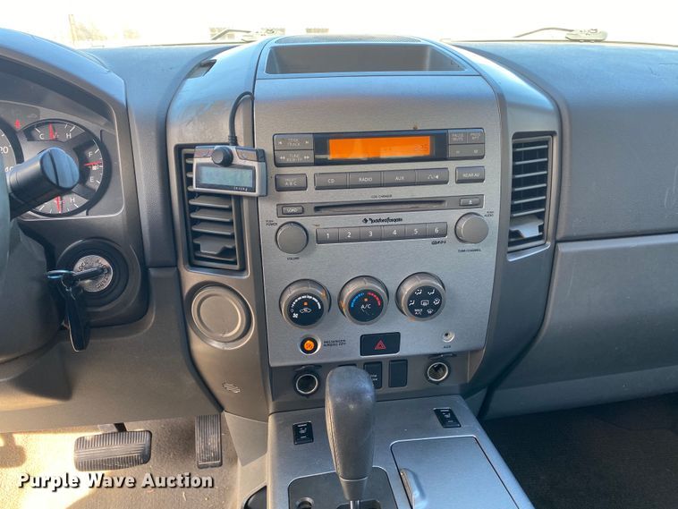 image for item KV9727 2005 Nissan Titan  Crew Cab pickup truck