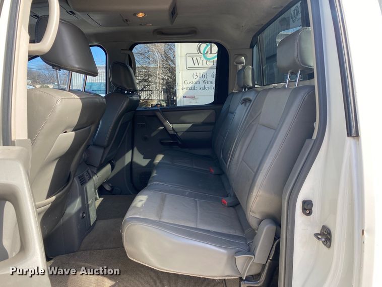 image for item KV9727 2005 Nissan Titan  Crew Cab pickup truck