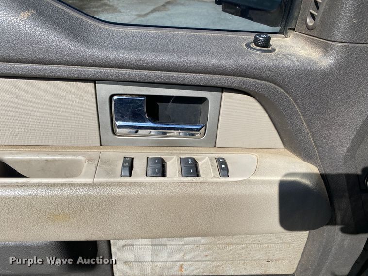 image for item KV9728 2010 Ford F150  SuperCrew pickup truck