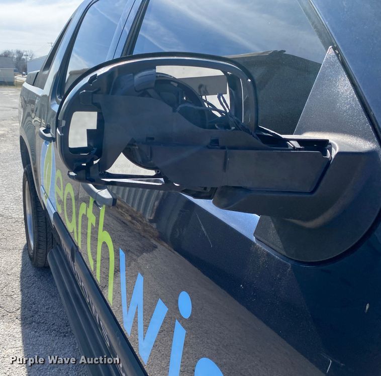 image for item KV9729 2008 Chevrolet Avalanche  Crew Cab pickup truck