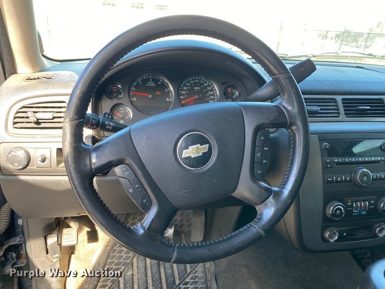 image for item KV9729 2008 Chevrolet Avalanche  Crew Cab pickup truck