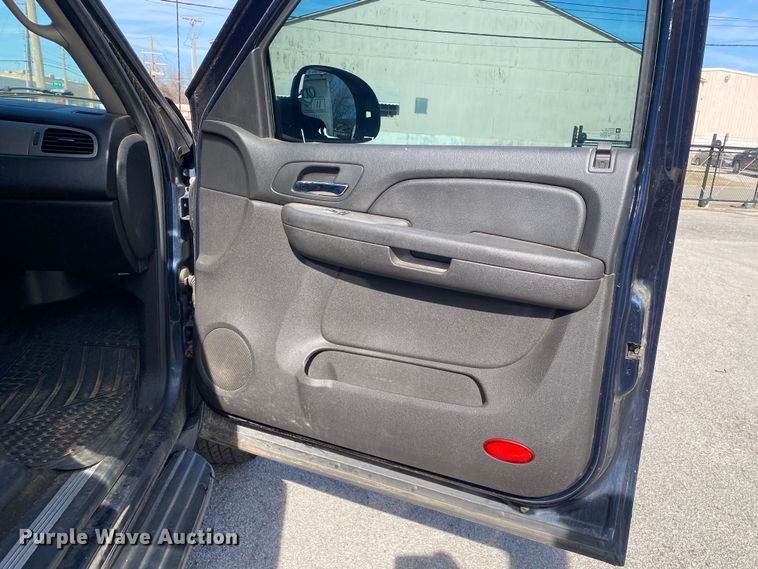 image for item KV9729 2008 Chevrolet Avalanche  Crew Cab pickup truck