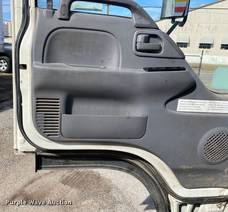 image for item KV9732 2007 Isuzu NQR  box truck