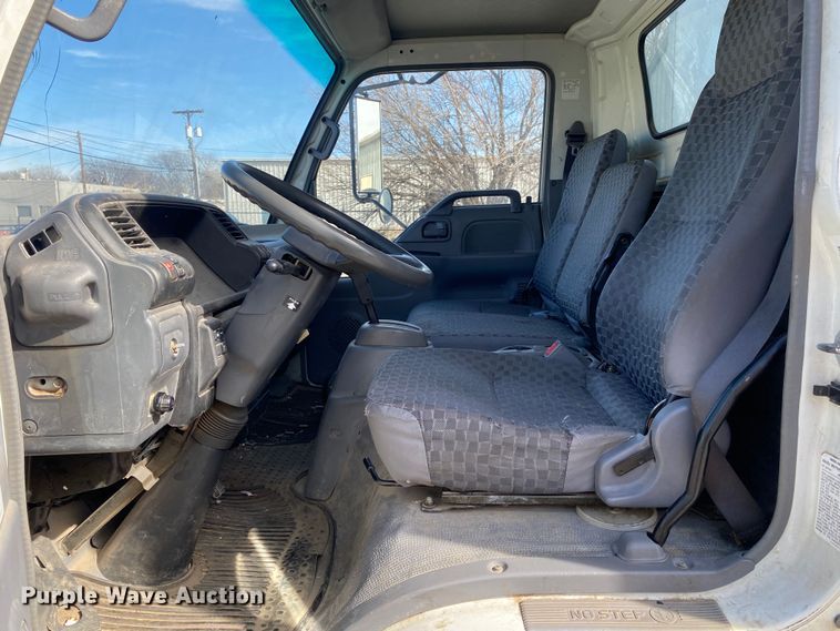 image for item KV9732 2007 Isuzu NQR  box truck