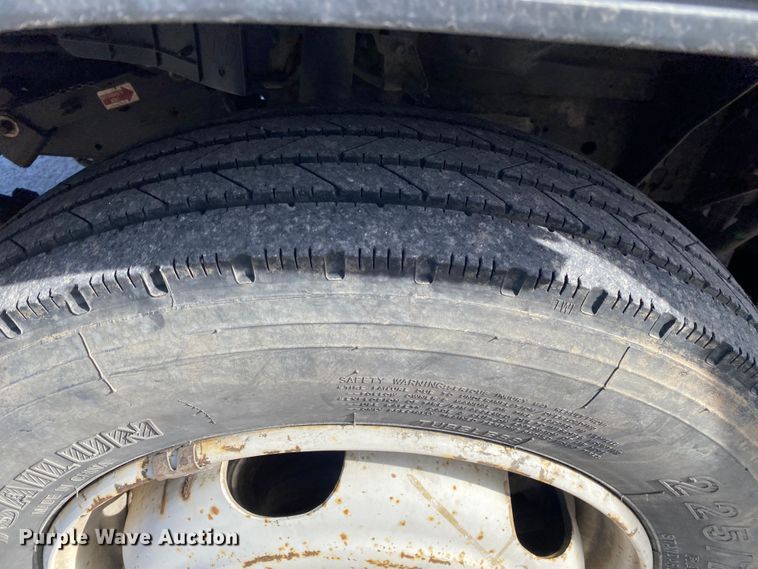 image for item KV9732 2007 Isuzu NQR  box truck