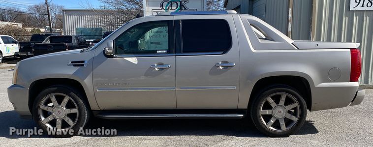 image for item KV9733 2008 Cadillac Escalade EXT  Crew Cab pickup truck
