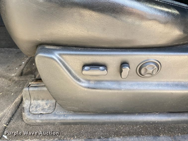 image for item KV9733 2008 Cadillac Escalade EXT  Crew Cab pickup truck