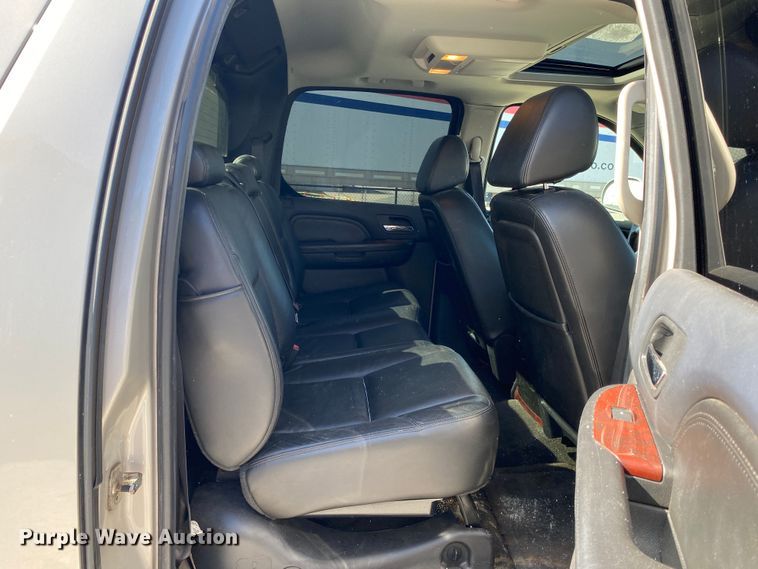 image for item KV9733 2008 Cadillac Escalade EXT  Crew Cab pickup truck