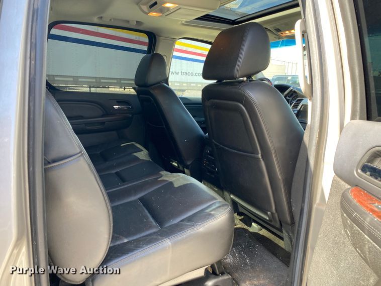 image for item KV9733 2008 Cadillac Escalade EXT  Crew Cab pickup truck