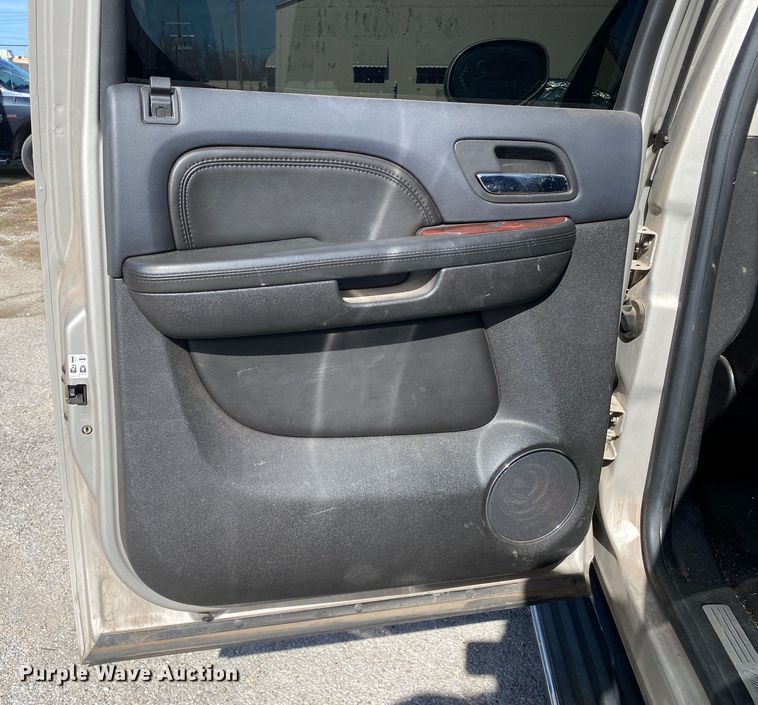 image for item KV9733 2008 Cadillac Escalade EXT  Crew Cab pickup truck