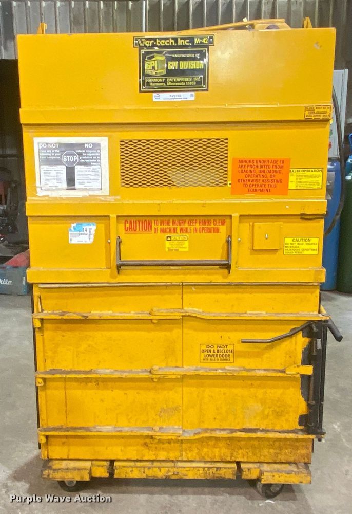 image for item KV9735 GPI M423C  cardboard baler