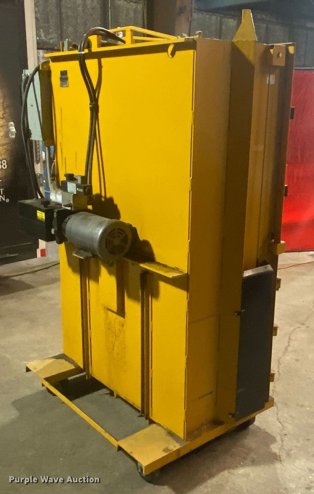 image for item KV9735 GPI M423C  cardboard baler