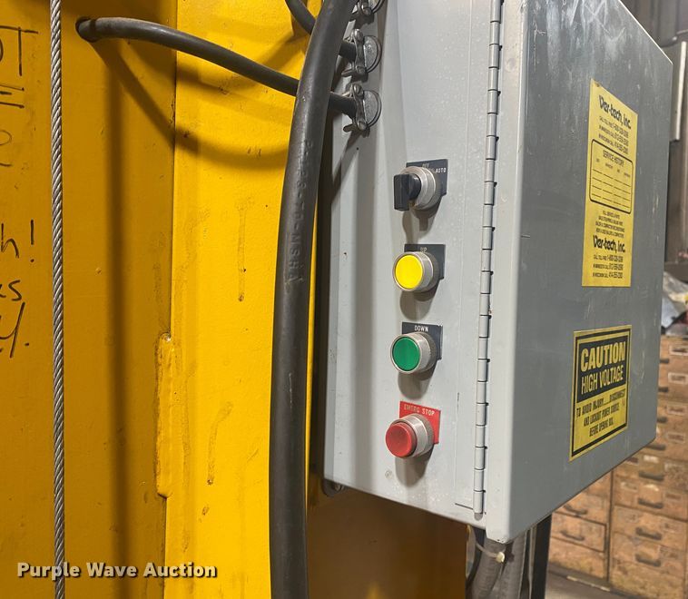 image for item KV9735 GPI M423C  cardboard baler