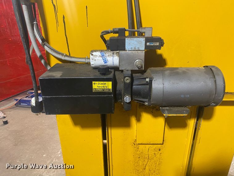 image for item KV9735 GPI M423C  cardboard baler