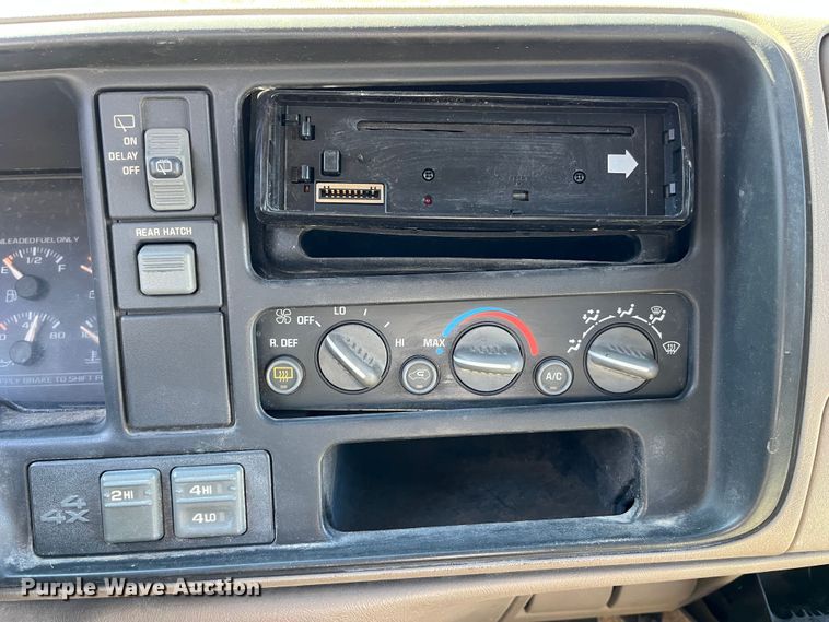 image for item LA9793 1996 Chevrolet Tahoe  SUV