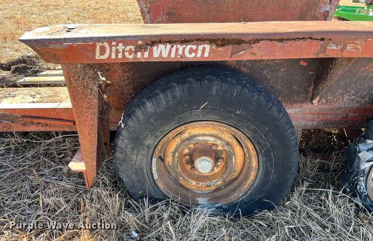 image for item LA9794 1975 Charles Machine Works T8  equipment trailer