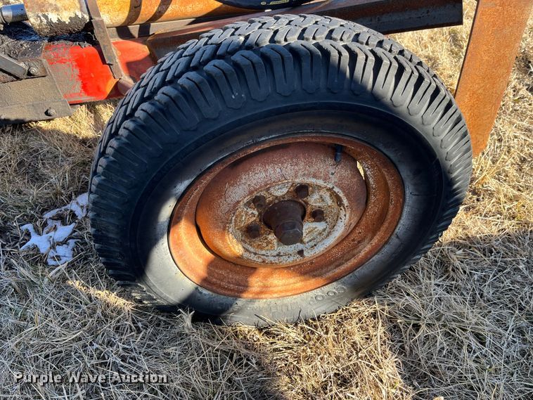 image for item LA9795 Log splitter