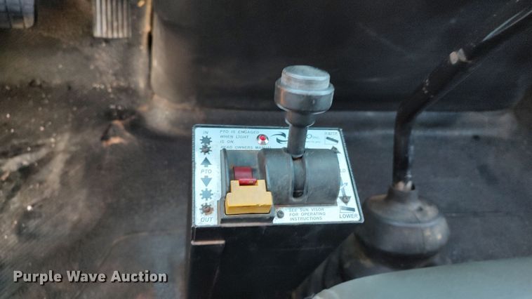 image for item LF9533 2012 International DuraStar 4300  dump flatbed truck