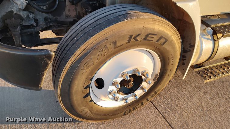 image for item LF9533 2012 International DuraStar 4300  dump flatbed truck