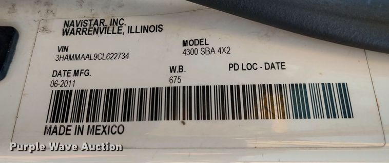 image for item LF9533 2012 International DuraStar 4300  dump flatbed truck