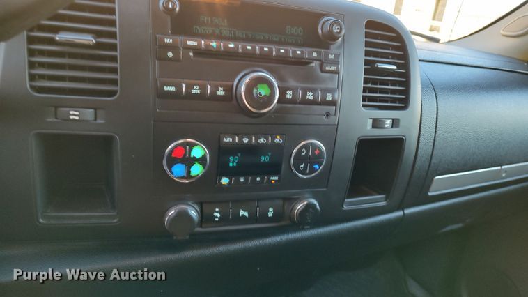 image for item LF9534 2013 Chevrolet Silverado 1500  Ext. Cab pickup truck