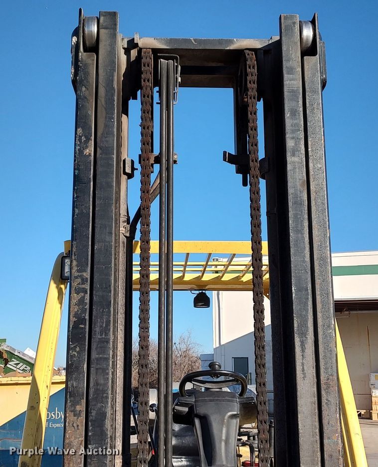 image for item LF9536 2015 Hyster 80  forklift