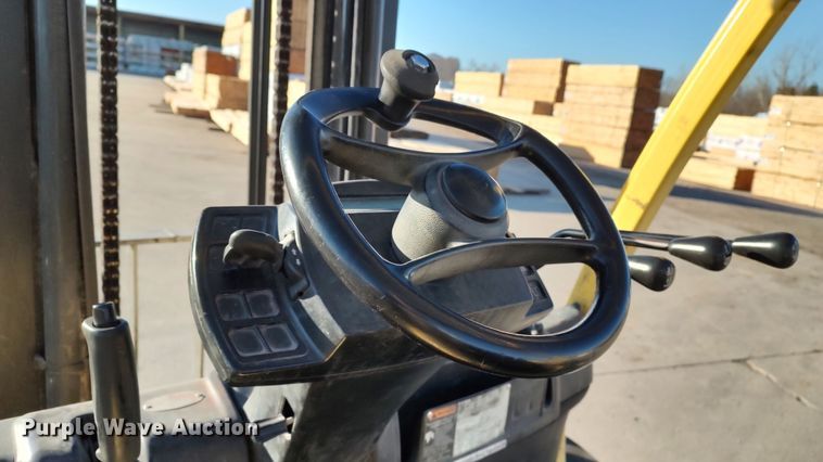 image for item LF9536 2015 Hyster 80  forklift
